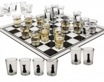 Šah - alkoholna društvena igra, 35x35cm